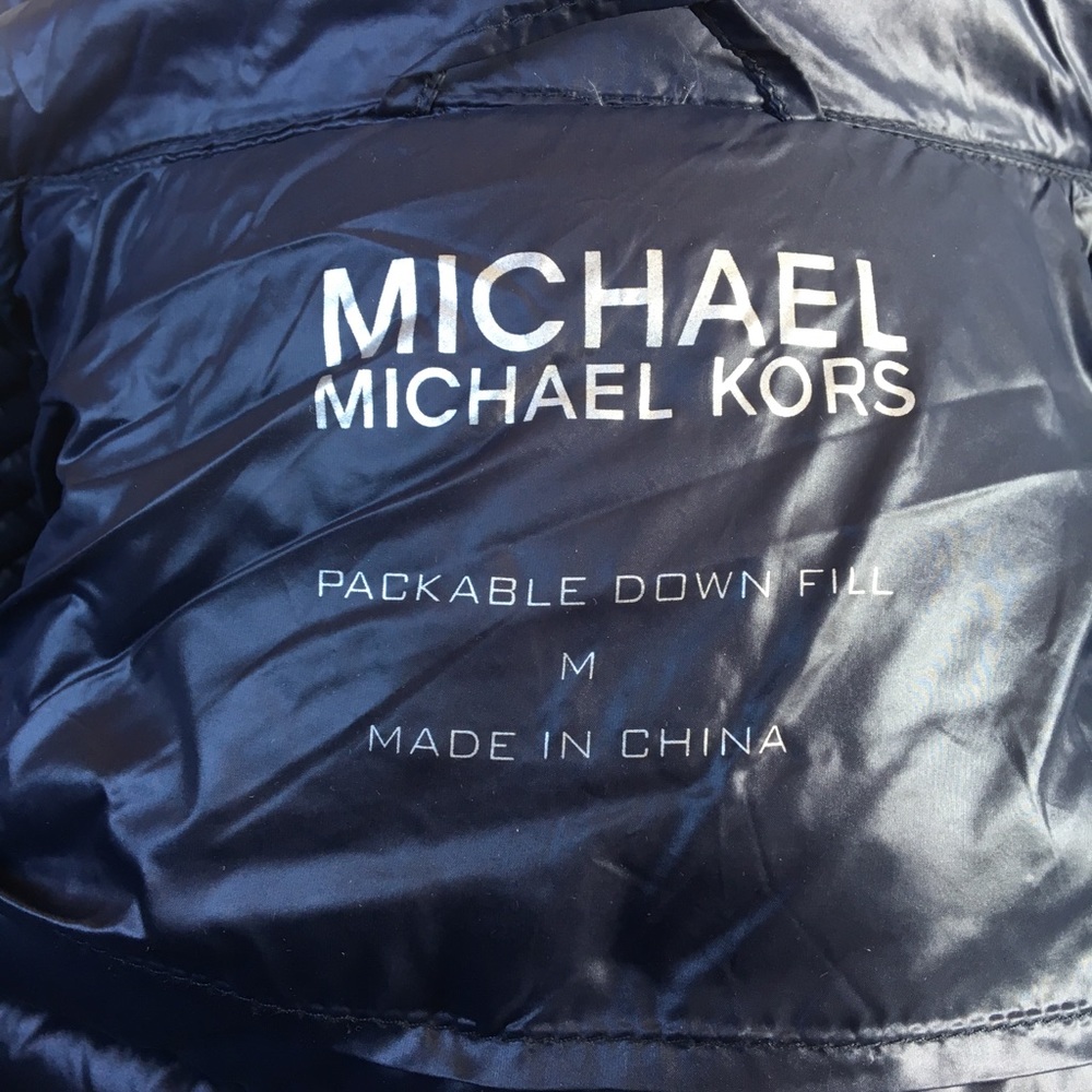 40% OFF 🎉 Michael Kors Packable Down Fill 💋❄️☃️